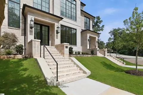 101 Sherwood St UNIT 200, Greenville, SC 29601