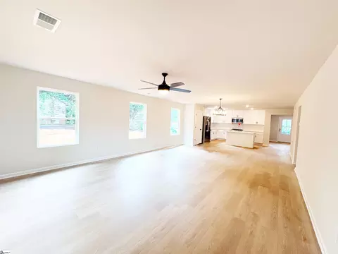 Living - 603 S Mountainview Rd #LOT 1, Greer, SC 29651 photo 3 of 4