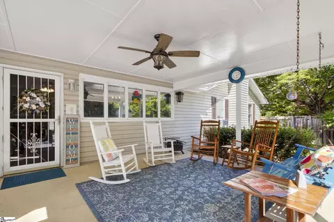 323 Workman Ave, Woodruff, SC 29388