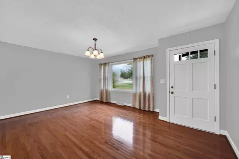 323 Pinehurst Dr, Mauldin, SC 29662 photo 13