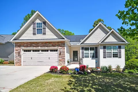 605 Summitbluff Dr, Greenville, SC 29617