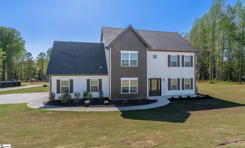 102 Ellison Dr, Easley, SC 29642
