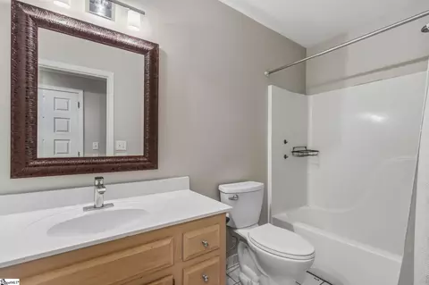 Bath - 32 Wrenwood Ct, Greer, SC 29651 photo 4 of 5