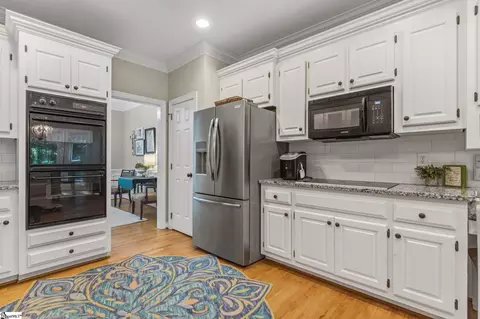 Kitchen - 32 Wrenwood Ct, Greer, SC 29651 photo 1 of 4