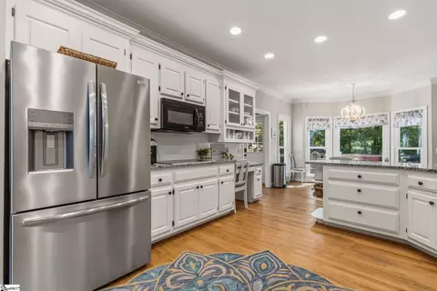 Kitchen - 32 Wrenwood Ct, Greer, SC 29651 photo 3 of 4