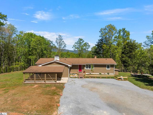 110 Persimmon Hill Ct, Columbus, NC 28722