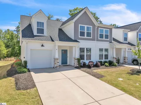 10 Thornfield Dr, Greenville, SC 29605