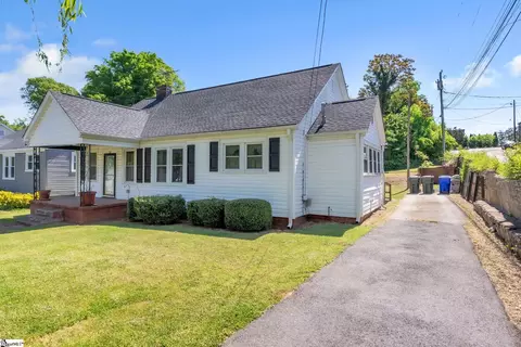 10 Eastlan Dr, Greenville, SC 29607