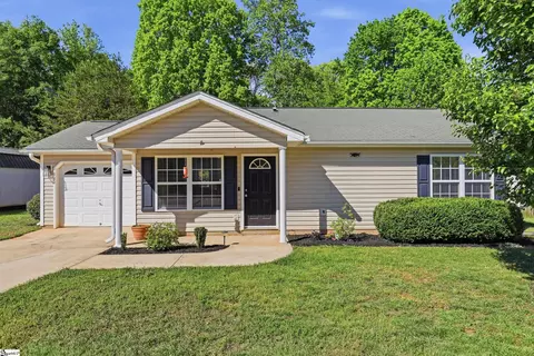 25 Laws Ln, Piedmont, SC 29673