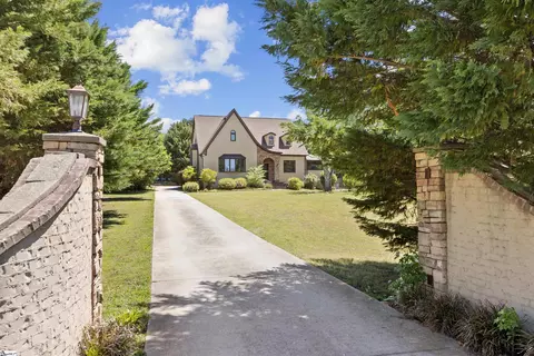 1311 Moore Rd, Simpsonville, SC 29681
