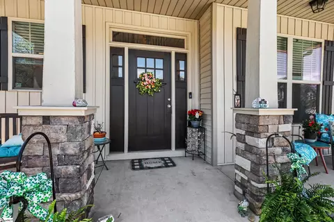 Exterior - 490 Vestry Pl, Moore, SC 29369 photo 5 of 7