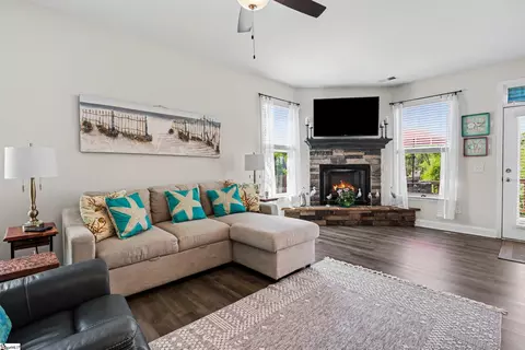 Living - 490 Vestry Pl, Moore, SC 29369 photo 1 of 1