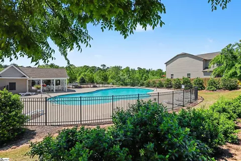 Exterior - 490 Vestry Pl, Moore, SC 29369 photo 2 of 7