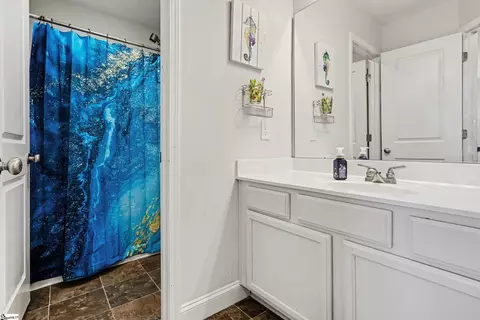 Bath - 490 Vestry Pl, Moore, SC 29369 photo 5 of 5