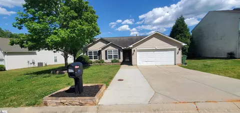 216 Montauk Dr, Greenville, SC 29607