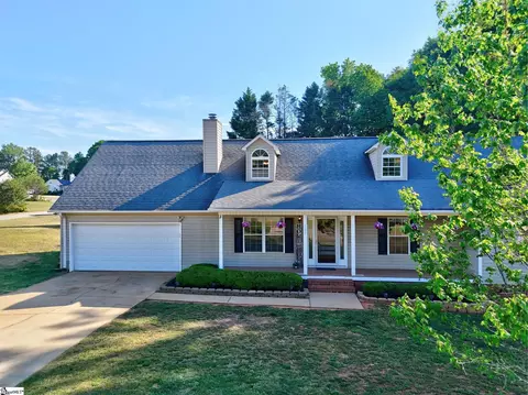 106 Jena Leigh Dr, Pelzer, SC 29669