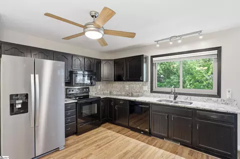 Kitchen - 203 Tarleton Way, Greer, SC 29650 photo 2 of 3