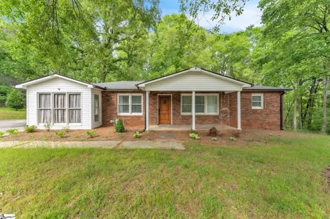 4921 S Pine St, Spartanburg, SC 29302