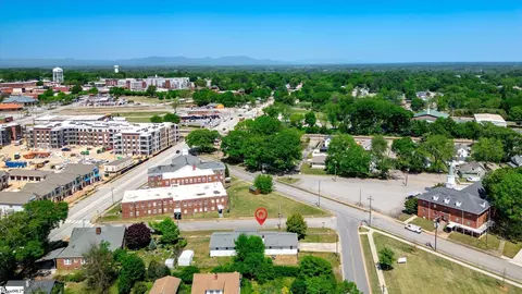 View/Area - 1 12th St, Greer, SC 29651 photo 6 of 7