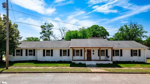 1 12th St, Greer, SC 29651