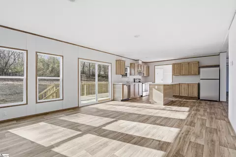 116 Kinston Dr, Easley, SC 29640 photo 9