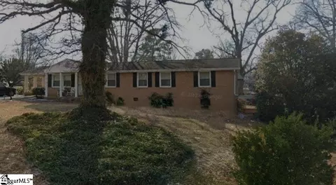 204 Sycamore Dr, Mauldin, SC 29662