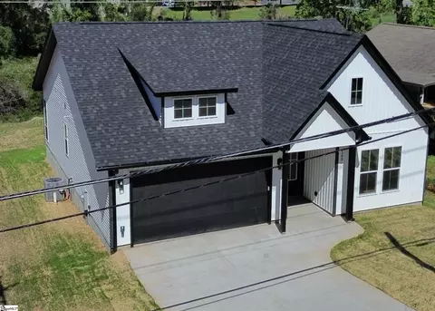 193 W Wood St, Spartanburg, SC 29303