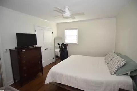 Bedroom - 117 Benjamin Ave, Greer, SC 29651 photo 1 of 3