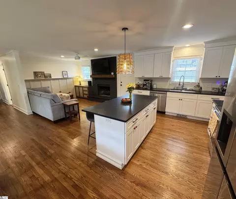 Kitchen - 117 Benjamin Ave, Greer, SC 29651 photo 3 of 3