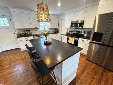 Kitchen - 117 Benjamin Ave, Greer, SC 29651 photo 2 of 3