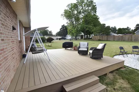 Exterior - 117 Benjamin Ave, Greer, SC 29651 photo 3 of 5