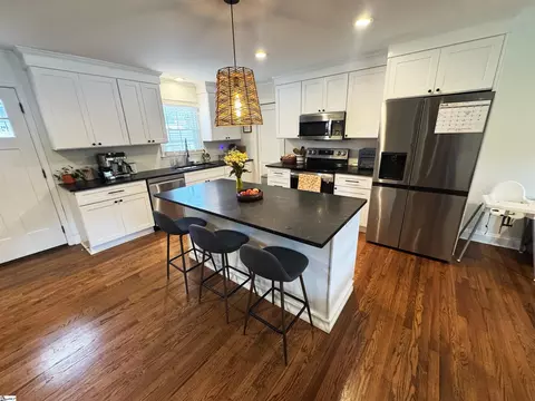 Kitchen - 117 Benjamin Ave, Greer, SC 29651 photo 1 of 3