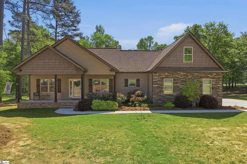 297 Paradise Vista Dr, Williamston, SC 29697