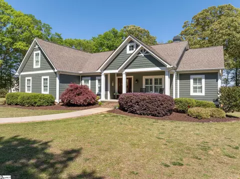95 Triangle Pine Rd, Fountain Inn, SC 29644