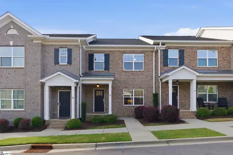 18 Peckham St, Greenville, SC 29607