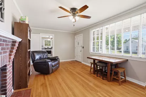 Living - 520 S Spring St, Walhalla, SC 29691 photo 3 of 3