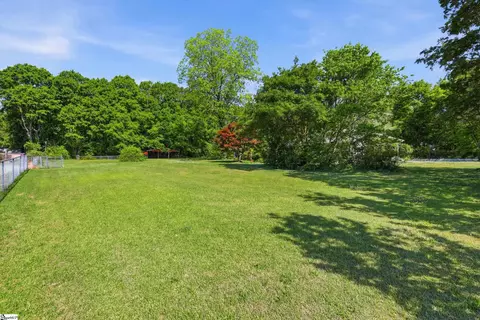 Exterior - 520 S Spring St, Walhalla, SC 29691 photo 8 of 9