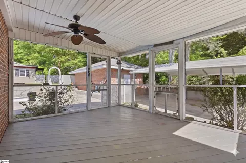 Exterior - 520 S Spring St, Walhalla, SC 29691 photo 3 of 9
