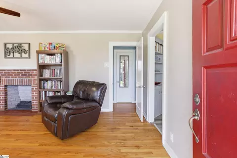 Entry Way - 520 S Spring St, Walhalla, SC 29691 photo 1 of 3