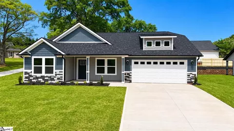 366 W Church Ave, Gaffney, SC 29341