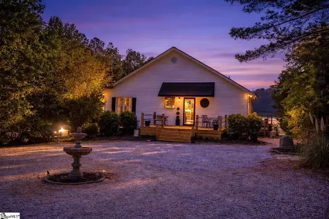 151 Pioneer Rd, Waterloo, SC 29384