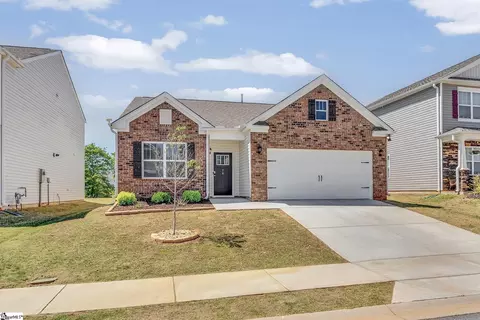 Exterior - 76 Oak Edge Ln, Greer, SC 29651 photo 6 of 6