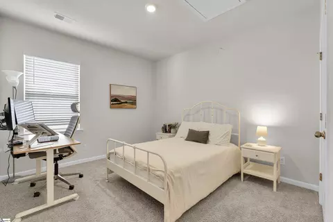 Bedroom - 76 Oak Edge Ln, Greer, SC 29651 photo 2 of 2