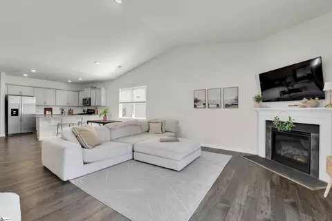 Other - 76 Oak Edge Ln, Greer, SC 29651 photo 3 of 5