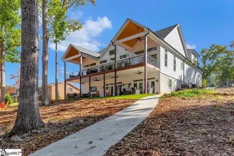 401 Broadwater Cir, Anderson, SC 29626