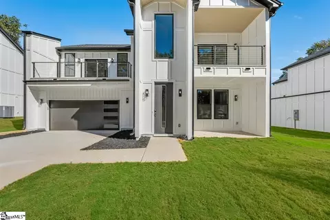 185 Eastbrook Dr, Woodruff, SC 29388