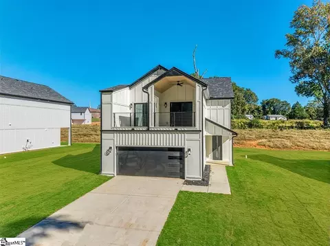 193 Eastbrook Dr, Woodruff, SC 29388