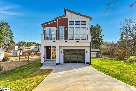 209 Springdale Ave, Greer, SC 29650