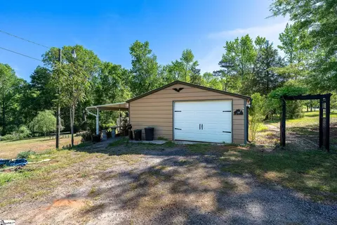 205 Gilmer Rd, Anderson, SC 29621 photo 4