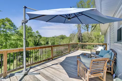 Exterior - 309 Pineview Dr, Pickens, SC 29671 photo 5 of 8